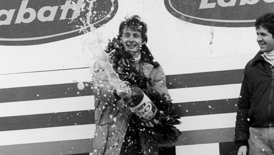 henry_the_podiumist_Gilles Villeneuve celebrates his maiden GP victory on the podium by spraying Labatt's beer. Canadian Grand Prix, 8 October 1978 - sutton-images.com